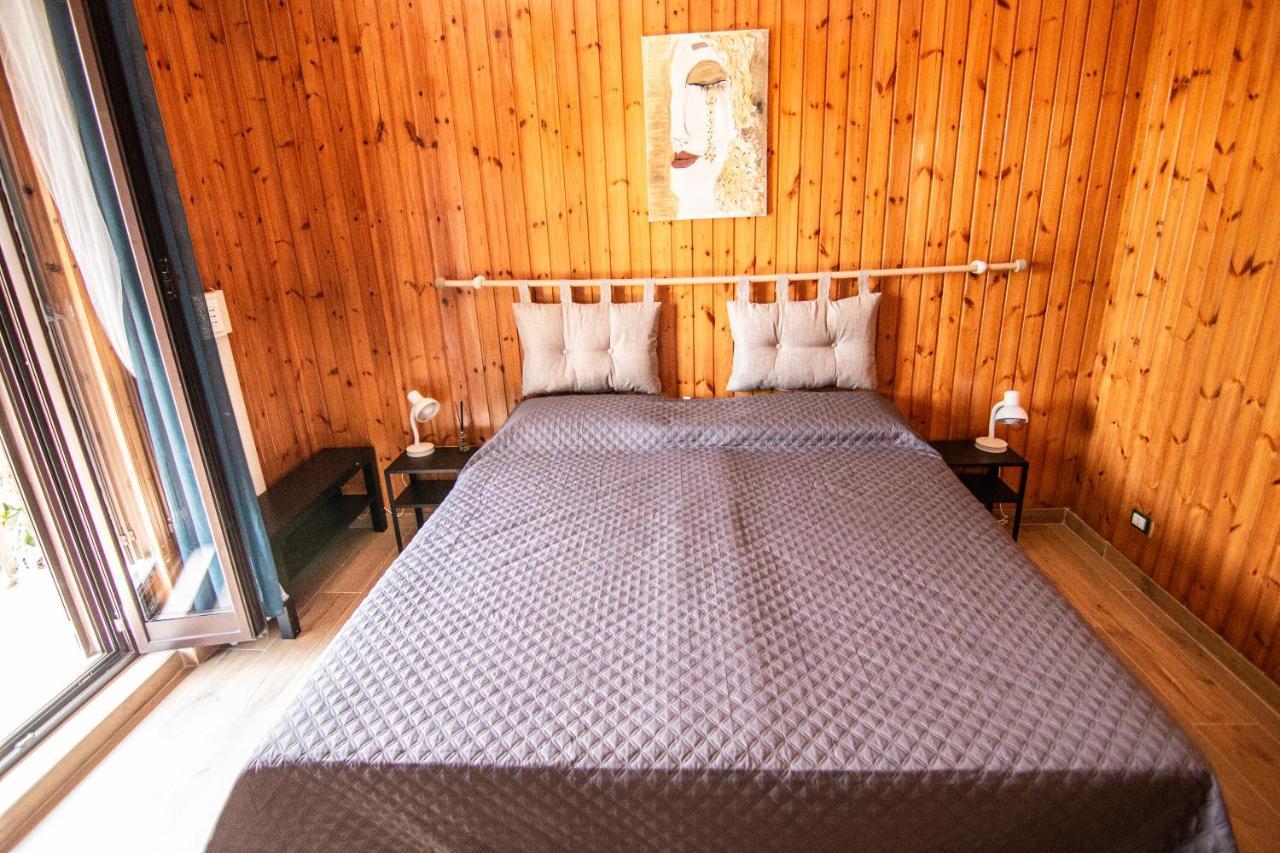 Yourquadrarooms B&B Rom Exteriör bild