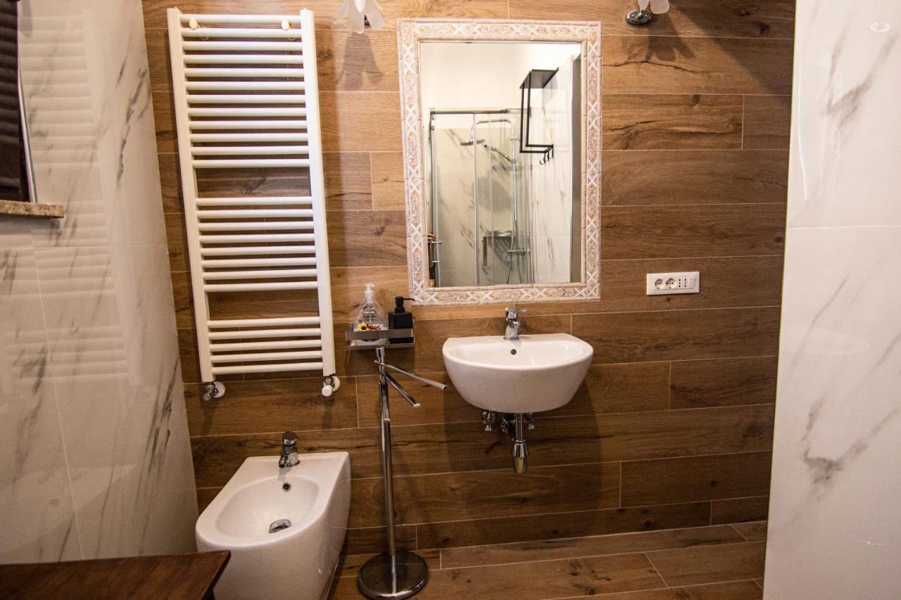 Yourquadrarooms B&B Rom Exteriör bild