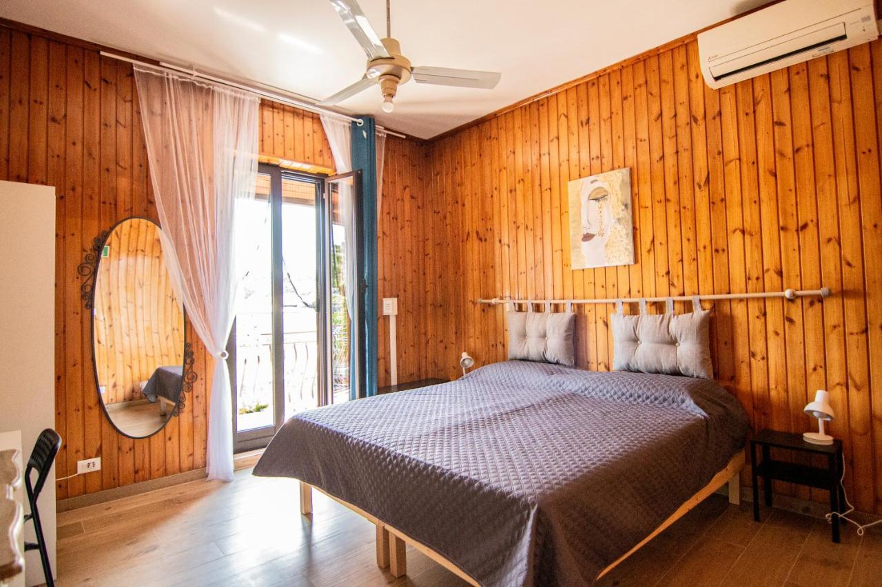 Yourquadrarooms B&B Rom Exteriör bild